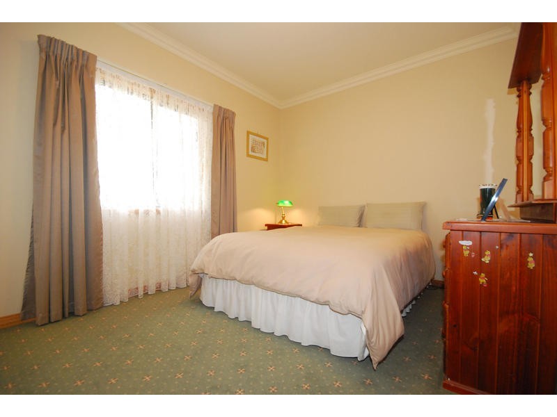 15 Barnes Court, Mount Crosby QLD 4306